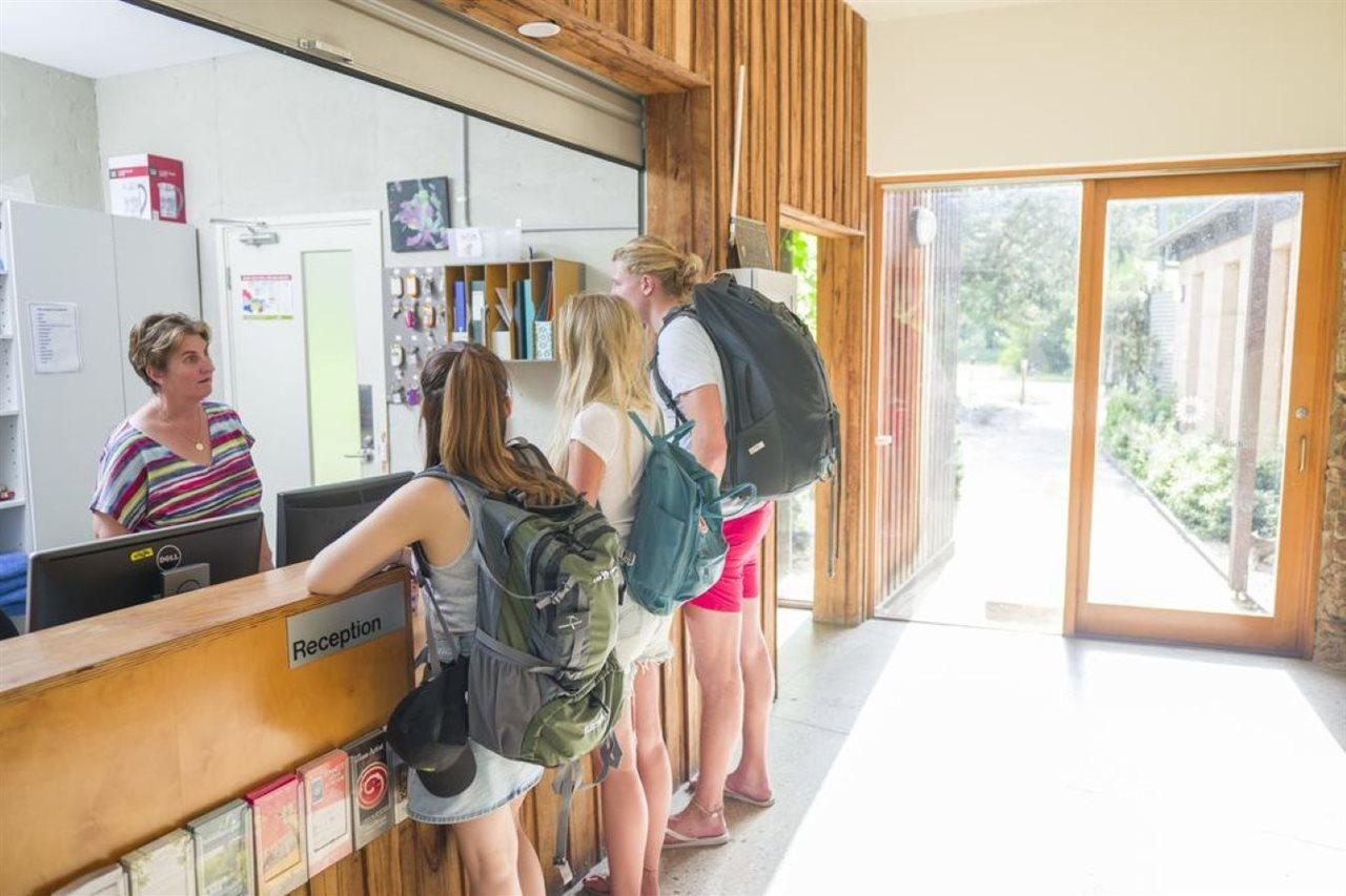 Yha Grampians Eco, Halls Gap Hostel Exterior photo