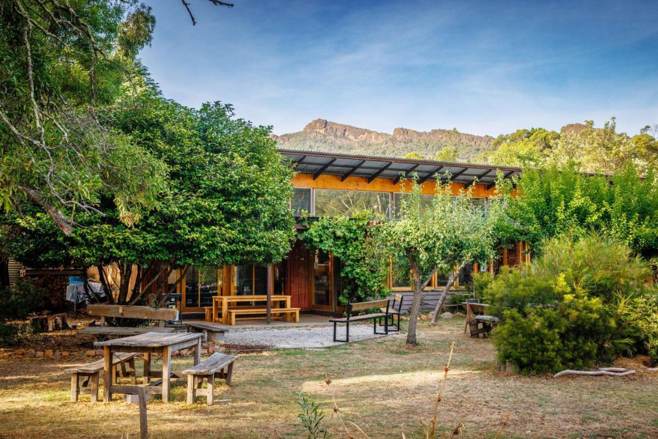 Yha Grampians Eco, Halls Gap Hostel Exterior photo