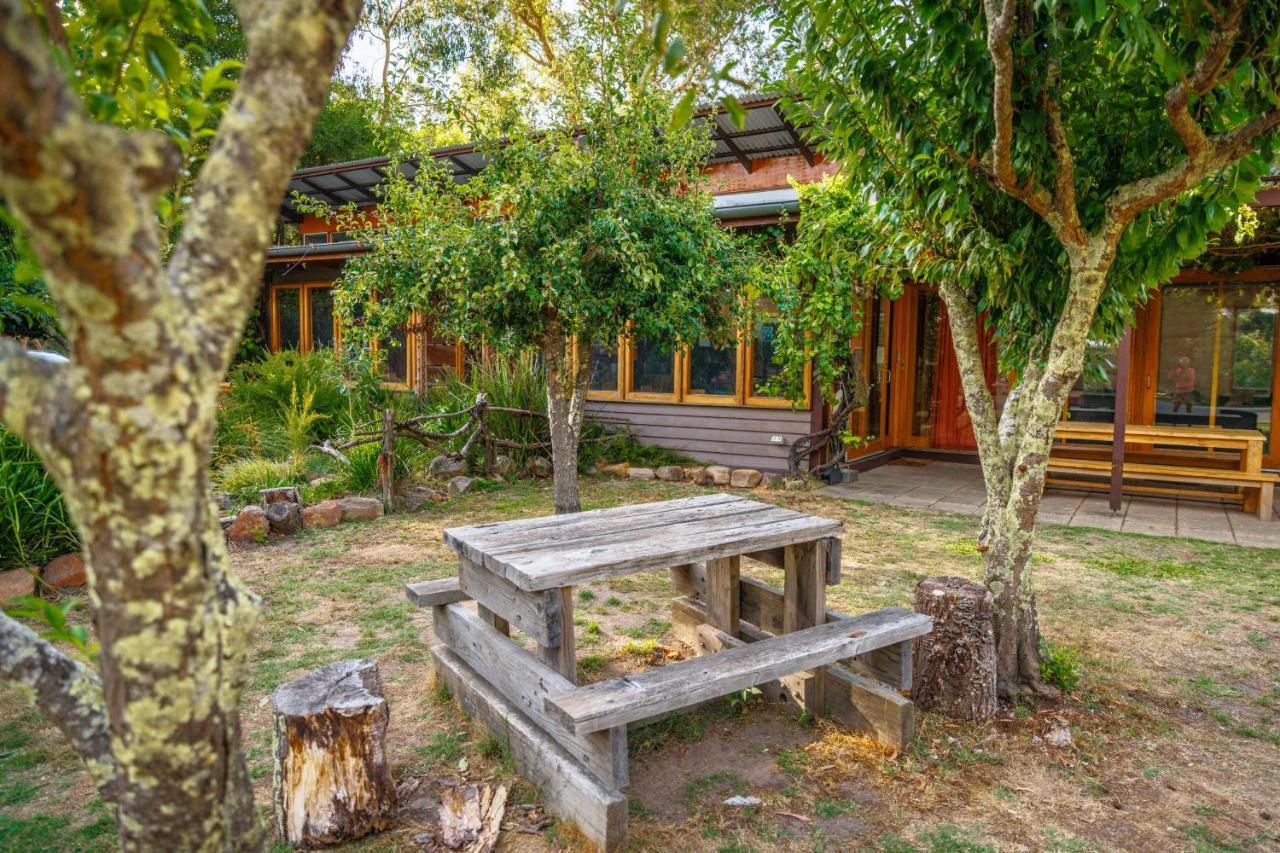 Yha Grampians Eco, Halls Gap Hostel Exterior photo