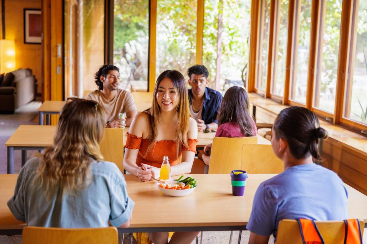 Yha Grampians Eco, Halls Gap Hostel Exterior photo