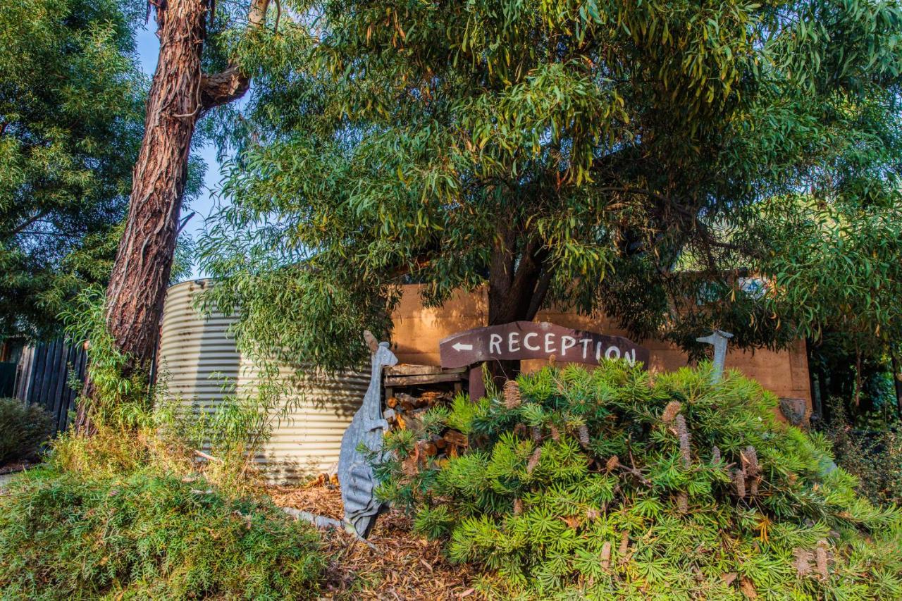 Yha Grampians Eco, Halls Gap Hostel Exterior photo