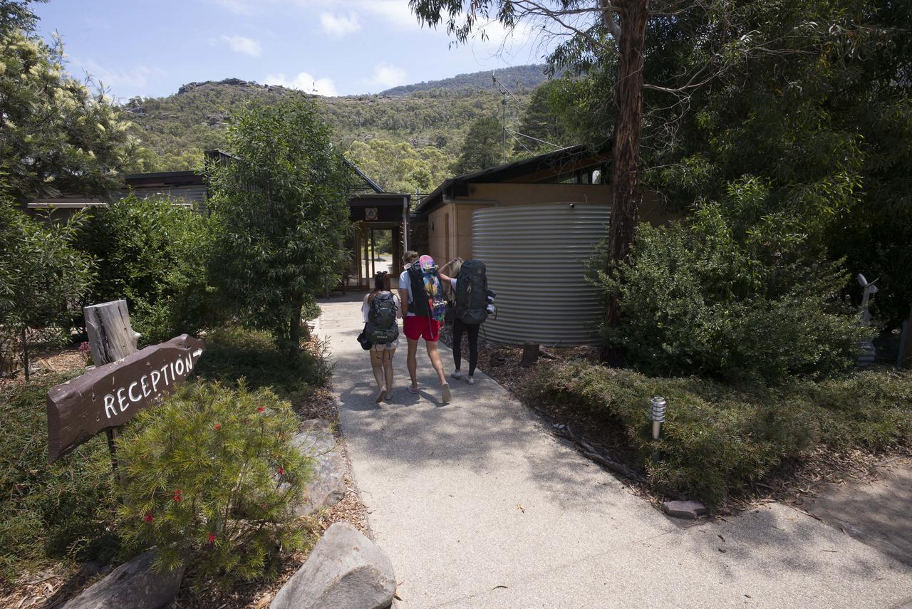 Yha Grampians Eco, Halls Gap Hostel Exterior photo