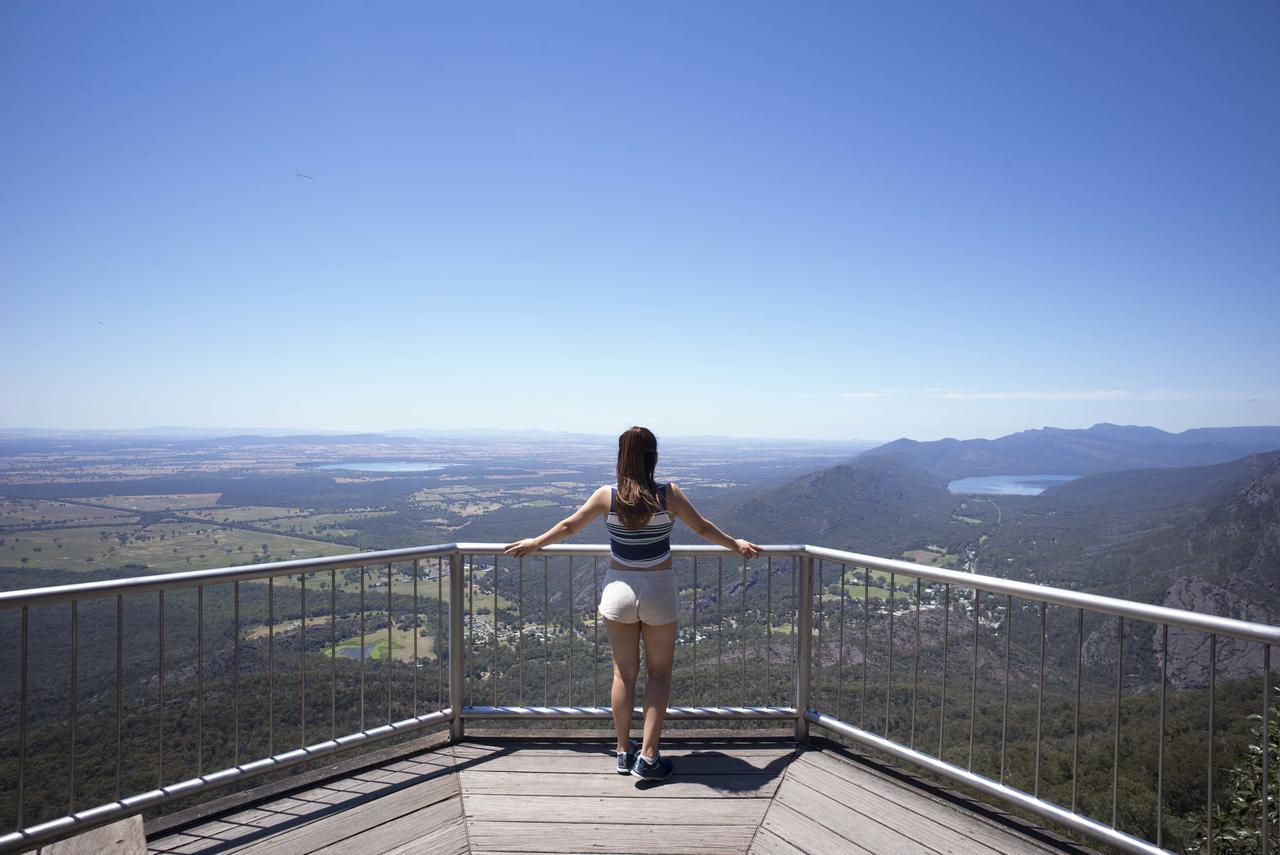 Yha Grampians Eco, Halls Gap Hostel Exterior photo